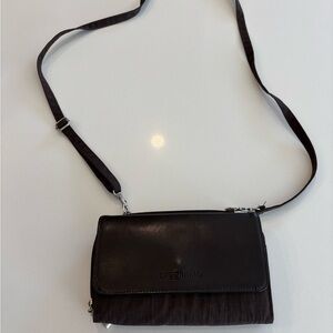 Baggallini Brown Leather Crossbody Purse For Sale